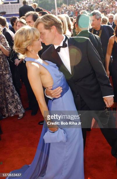 William Macy and Felicity Huffman arrive at Emmy Awards Show, September 21, 2003 in Los Angeles, California.