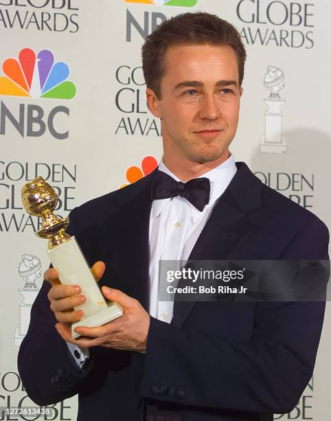 Winner Edward Norton backstage at Golden Globe Awards Show, January 19, 1997 in Beverly Hills, California.