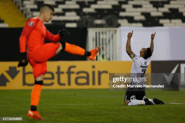 Esteban Paredes of Colo-Colo celebrates after scoring the second goal of his team on a penalty kick during a group C match between Colo Colo and...