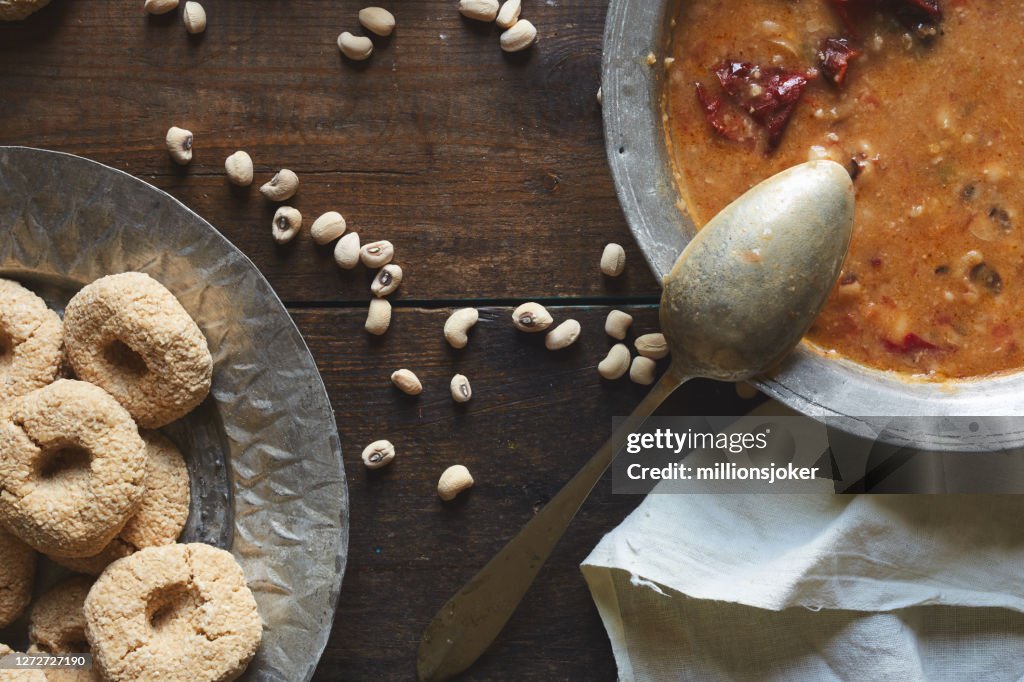 Wheat, yoghurt, black-eyed peas, red pepper, Tarhana soup