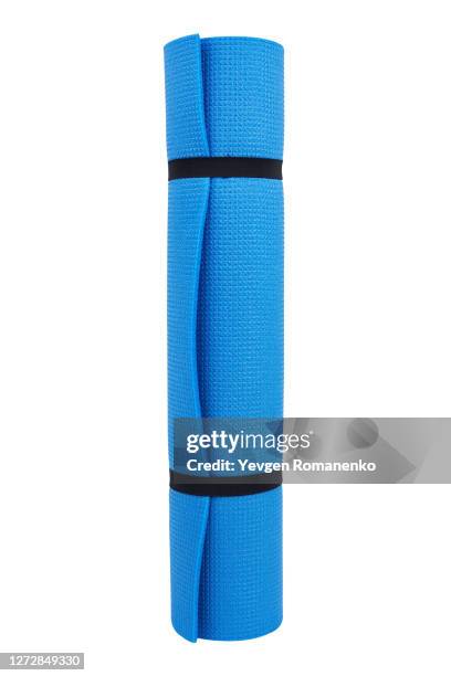 yoga mat isolated on white background - tapis de sol photos et images de collection