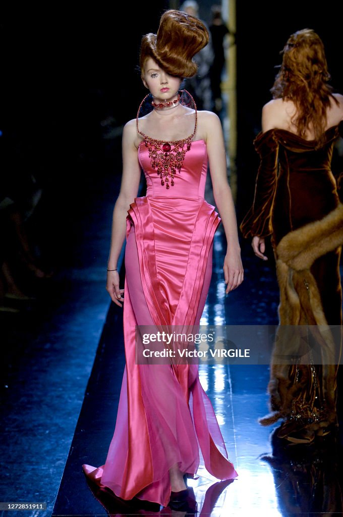 Jean Paul Gaultier - Runway - Fall/Winter 2006-2007 Paris Haute Couture Fashion Week