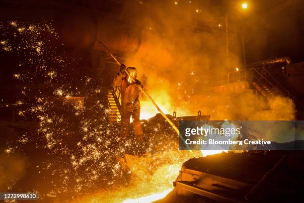 steel manufacture - steel mill stock-fotos und bilder