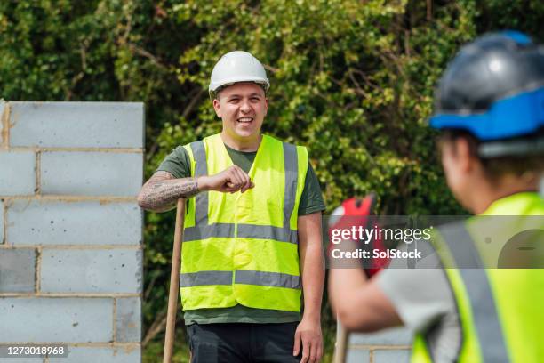 dat is ons werk gedaan - beton sol stockfoto's en -beelden