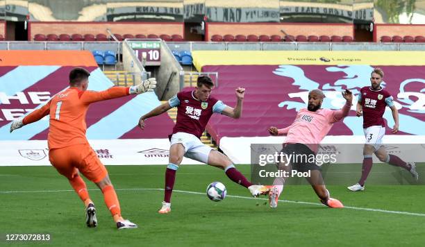 David McGoldrick of Sheffield United scores his team's first goal during the Carabao Cup second round match between Burnley and Sheffield United at...