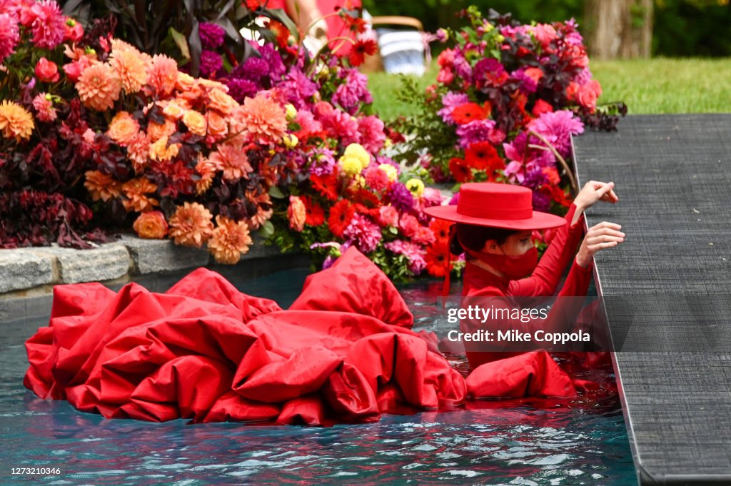 Christian Siriano Collection 37 2020 Fashion Show - Runway