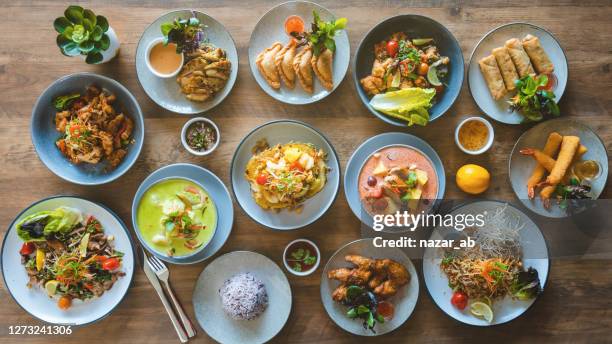 thai essen. - thai food stock-fotos und bilder