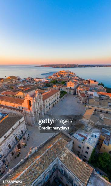 siracusa, sicily - ortygia stock-fotos und bilder