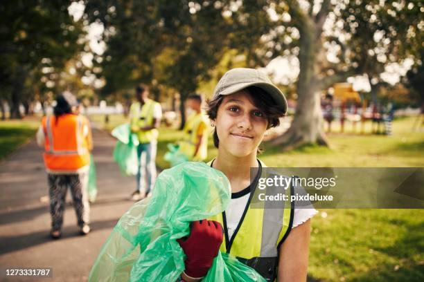 ich liebe meine ehrenamtliche arbeit - working girl stock-fotos und bilder