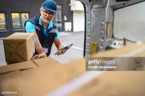 Scanning Receipts Photos and Premium High Res Pictures - Getty Images