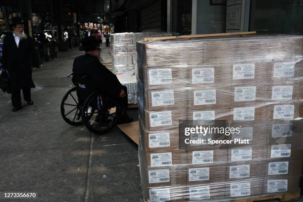 Preparations are made for an evening meal at Masbia, a nonprofit soup kitchen and food pantry in a Hasidic neighborhood in Brooklyn as the community...