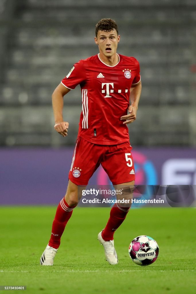 FC Bayern Muenchen v FC Schalke 04 - Bundesliga
