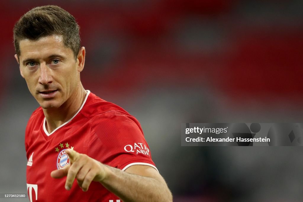FC Bayern Muenchen v FC Schalke 04 - Bundesliga