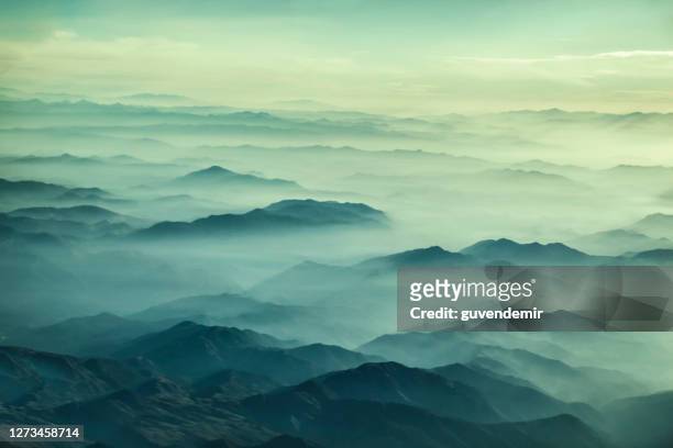 paesaggio delle montagne - parco nazionale great smoky mountains foto e immagini stock