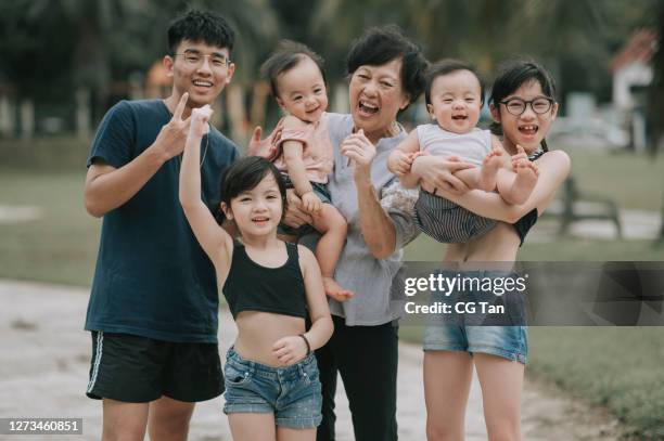 Chinese Cousin Photos and Premium High Res Pictures - Getty Images