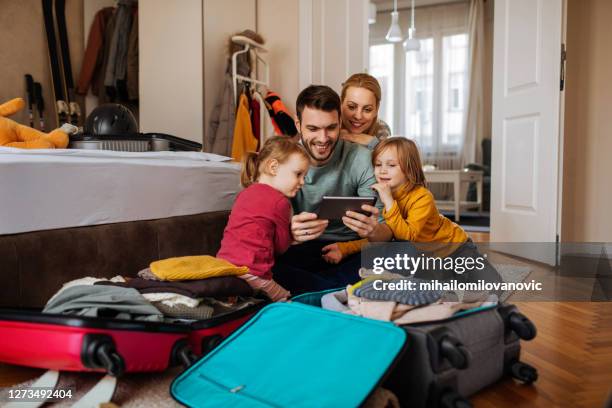 time for a selfie! - familie online stock pictures, royalty-free photos & images