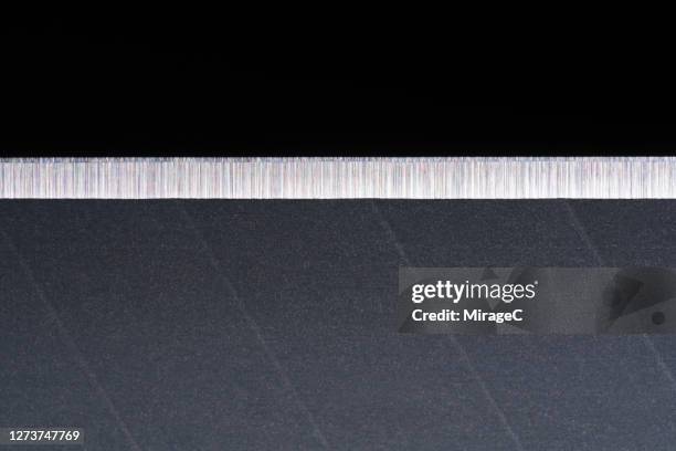 extreme close-up view of sharp blade - razor blade stockfoto's en -beelden