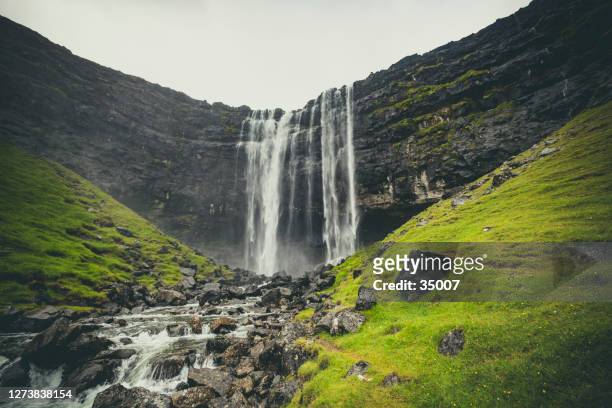 fossa waterfall, faroe islands - fossa stock pictures, royalty-free photos & images