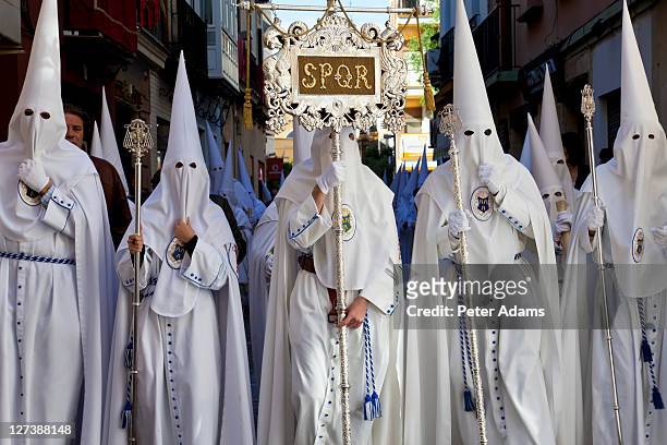 semana santa fiesta easter seville andalucia spain - karwoche stock-fotos und bilder