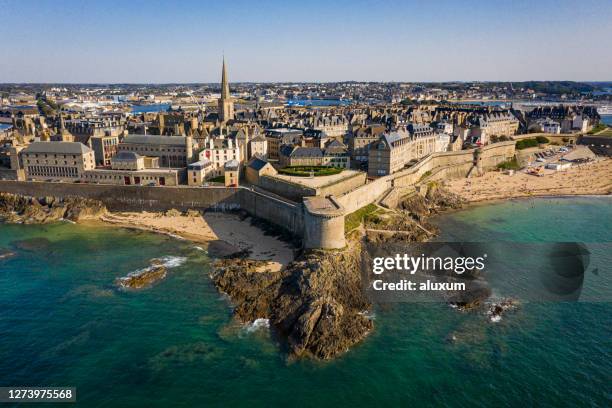 saint malo brittany france - brittany france stock pictures, royalty-free photos & images