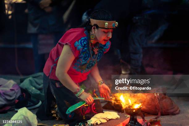 Mixquic Aztec 197 Aztec Ritual Dance Stock Photos, High-Res Pictures, and Images ...