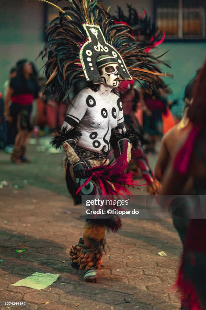 Mixquic Aztec Aztecs Dance In The Day Of The Dead In Mixquic Mexico High-Res Stock ...
