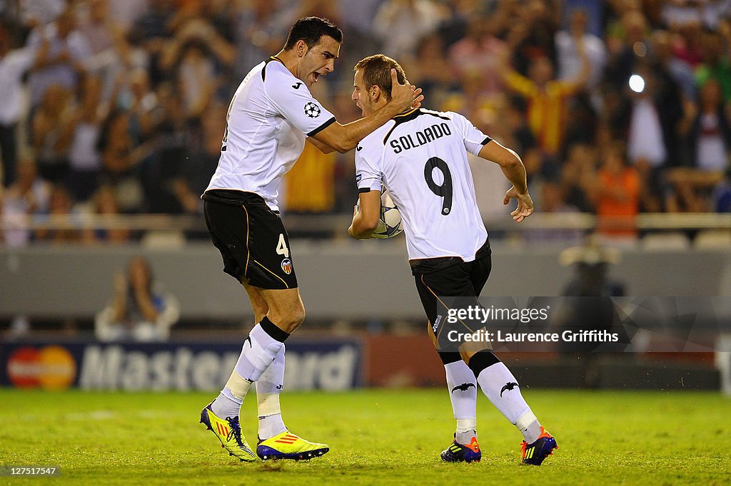 Valencia CF v Chelsea FC - UEFA Champions League