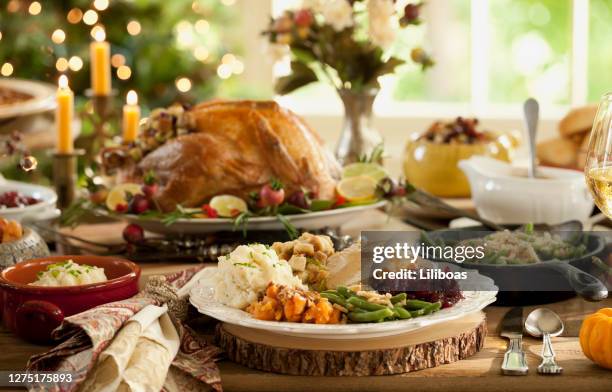 thanksgiving dinner table - christmas mince pies stock pictures, royalty-free photos & images