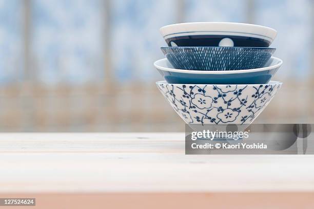 setomono rice bawls - rice bowl stockfoto's en -beelden