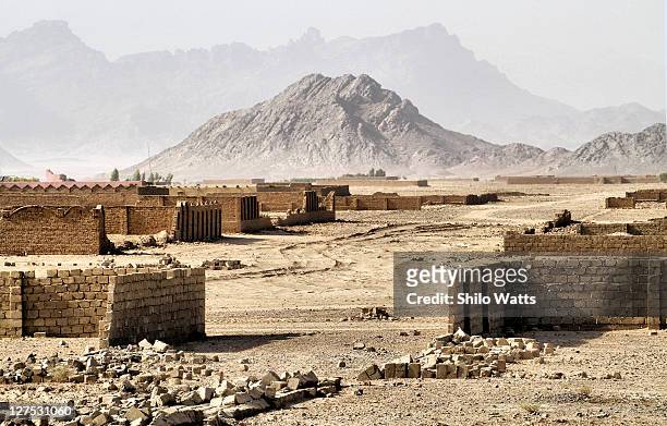 ghost town in afghanistan - afghanistan desert stock pictures, royalty-free photos & images