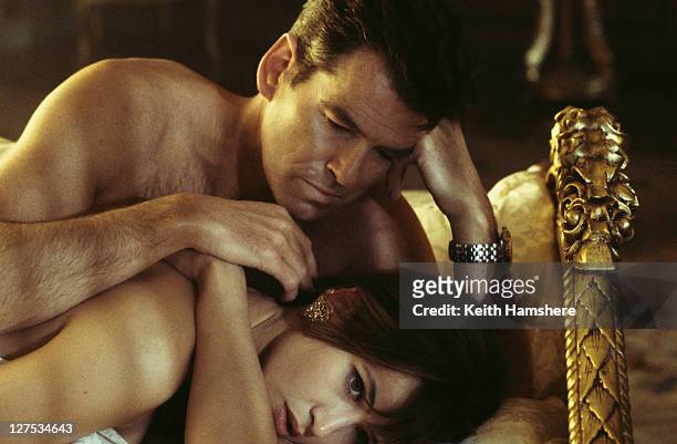 Irish actor Pierce Brosnan stars as 007 opposite French actress Sophie Marceau as Elektra King in the James Bond film 'The World Is Not Enough' 1999.