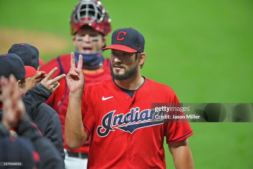 Chicago White Sox v Cleveland Indians