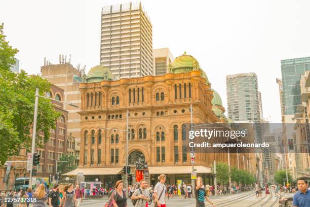 Qvb Library 513 Queen Victoria Museum And Art Gallery Stock Photos, High-Res ...