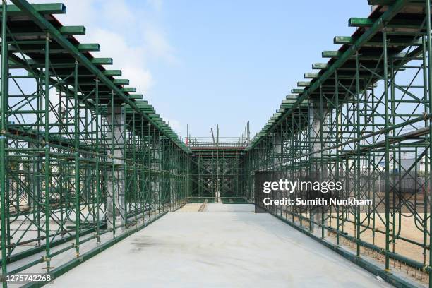 construction scaffolding for support structure building second beam and second floor at construction site - temporary building stock pictures, royalty-free photos & images