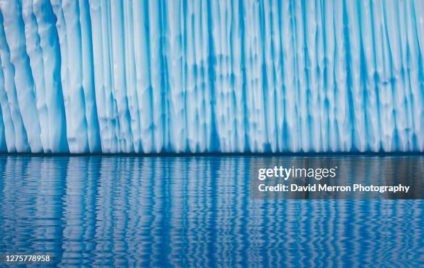 vertical lines of an iceberg, antarctica - glacier calving stock pictures, royalty-free photos & images