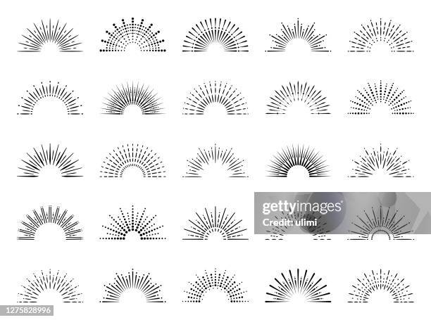geometrische sunburst set - halb voll stock-grafiken, -clipart, -cartoons und -symbole