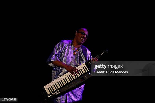 Stevie Wonder performs on stage during a concert in the Rock in Rio Festival on September 29, 2011 in Rio de Janeiro, Brazil. Rock in Rio Festival...