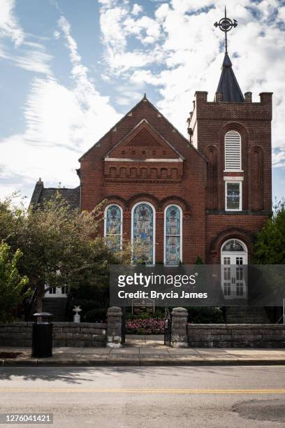 historic franklin presbyterian church - franklin stock pictures, royalty-free photos & images