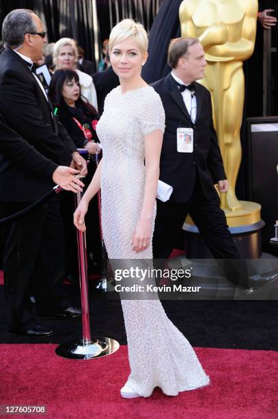 Actress Michelle Williams arrives at the 83rd Annual Academy Awards held at the Kodak Theatre on February 27, 2011 in Hollywood, California.