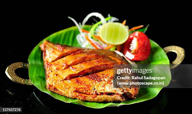 pomfret fish fry - dried fish stock-fotos und bilder