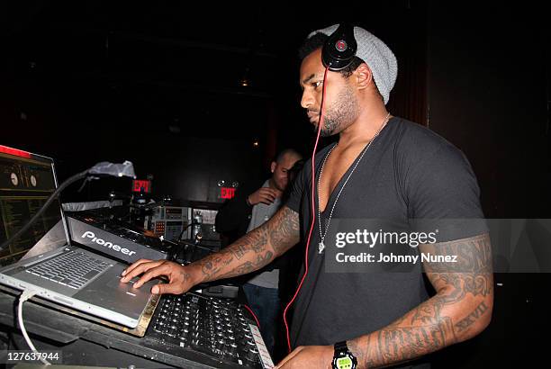 Larry Johnson spins at Bryant Johnson's 30th Birthday Party at Room Service on March 7, 2011 in New York City.