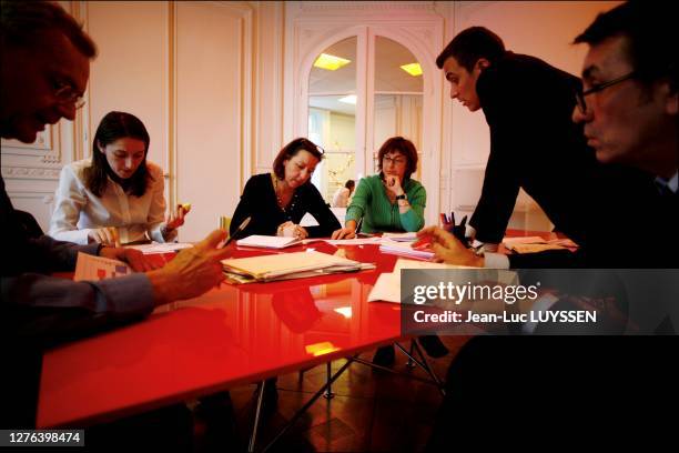 Meeting of press staff: Jean Louis Bianco , Camille Putois , Dominique Bouissou, Agnes Longueville, Benoit Pichard, Claude Torrecilla.