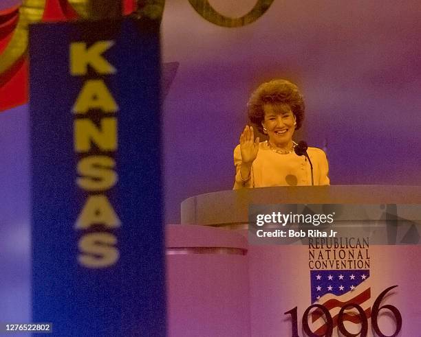 Elizabeth Dole speaks at the Republican National Convention, August 14, 1996 in San Diego, California.