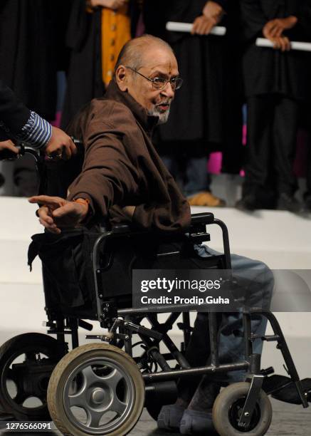 Veteran Actor Shammi Kapoor attends the convocation celebration for the 3rd batch of students of Whistling Woods International on July 17, 2010 in...