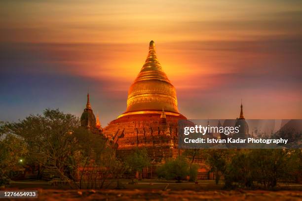 sunset in bagan - pagoda stock pictures, royalty-free photos & images