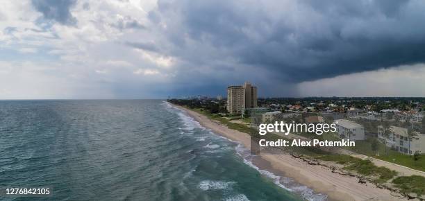 storm approaching the hillsboro beach near miami, florida. - florida coastline stock pictures, royalty-free photos & images