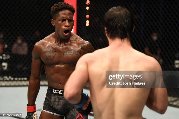 Hakeem Dawodu of Canada faces Zubaira Tukhugov of Russia in their featherweight bout during UFC 253 inside Flash Forum on UFC Fight Island on...