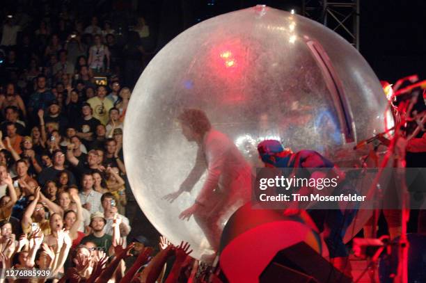 Wayne Coyne of Flaming Lips performs at the Greek Theatre on July 22, 2006 in Berkeley, California.