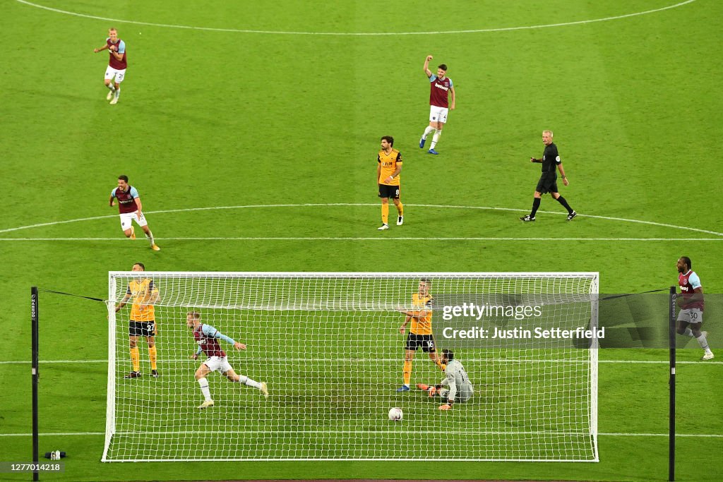 West Ham United v Wolverhampton Wanderers - Premier League