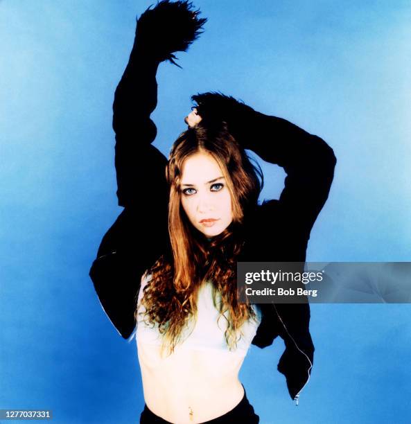 American singer/songwriter and pianist Fiona Apple poses for a portrait circa September, 1995 in New York City, New York.